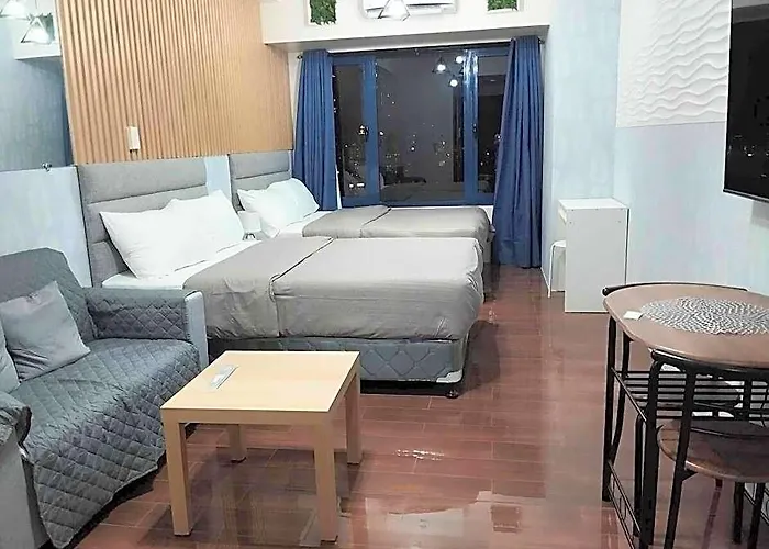 Maru Air 52f; Makati Sky View, 2 Double Beds Manila