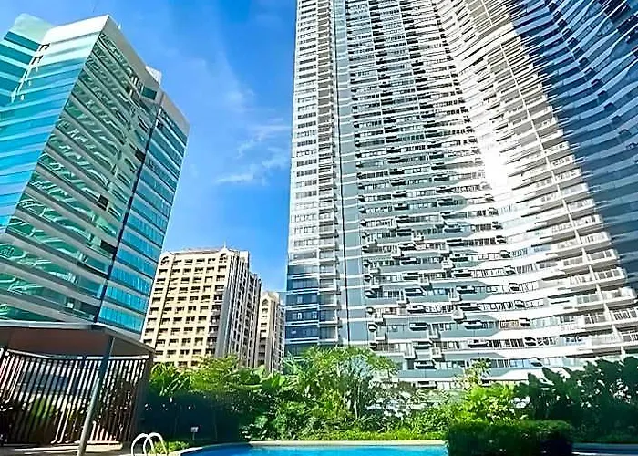 Hotel Maru Air 52f; Makati Sky View, 2 Double Beds
